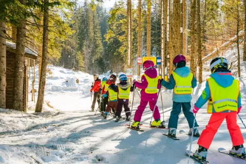 06_hotel-arlbergerhof_skischule