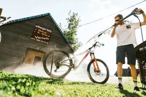 01_hotel-arlbergerhof-bikeverleih